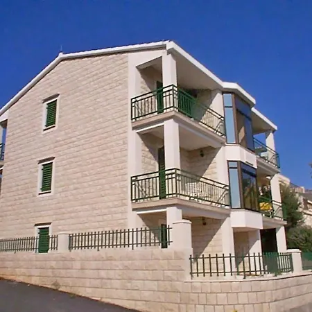 Orebic-5 By Interhome Appartement